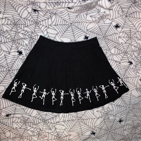 NEW DANCING SKEKETONS BLACK COUDROY SKIRT - Picture 3 of 8